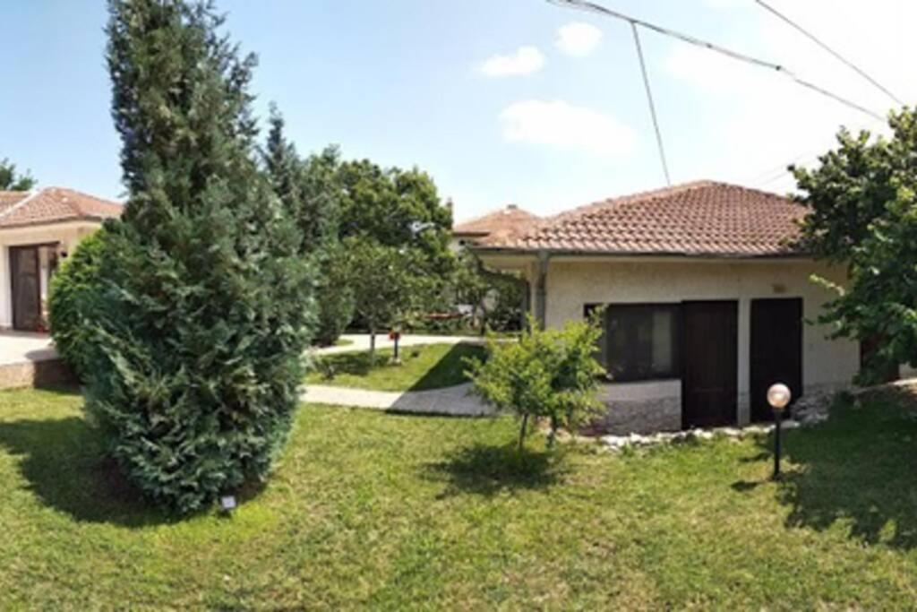 Guesthouse Oasis-Shabla Exterior foto