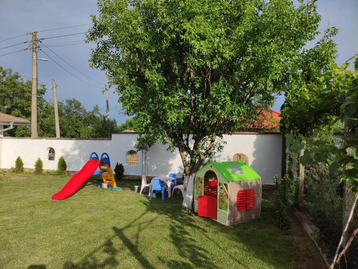 Guesthouse Oasis-Shabla Exterior foto